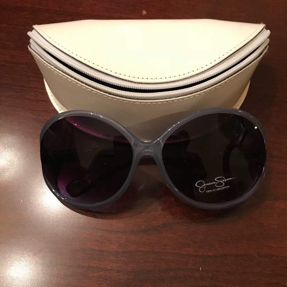 🔥Brand New Authentic Jessica Simpson Sunglasses🔥
